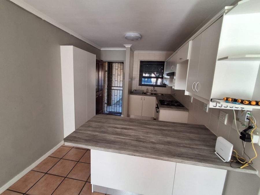 To Let 2 Bedroom Property for Rent in Sonstraal Western Cape